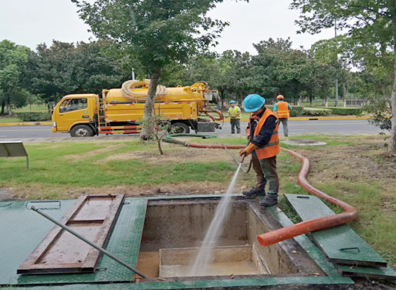 东河镇化油池清理