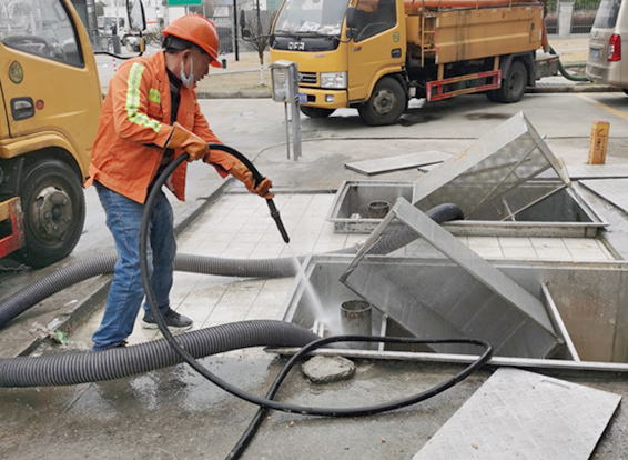 东河镇隔油池清理